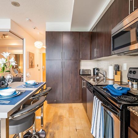 1Br Luxury Condo - Downtown Торонто Экстерьер фото